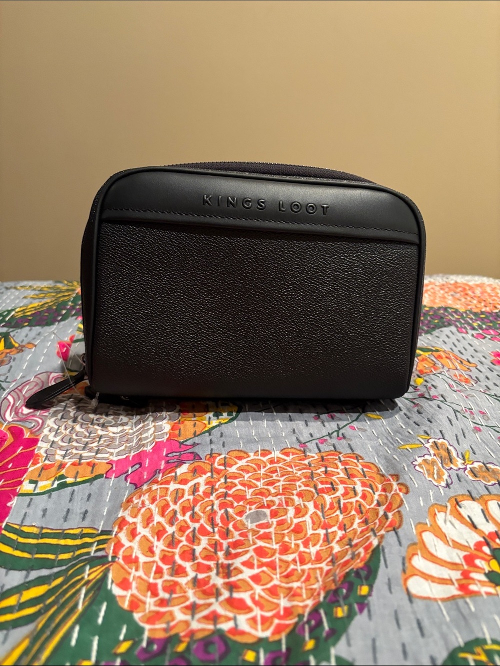 Kings Loot TECH BAG


COLOR: Midnight Black